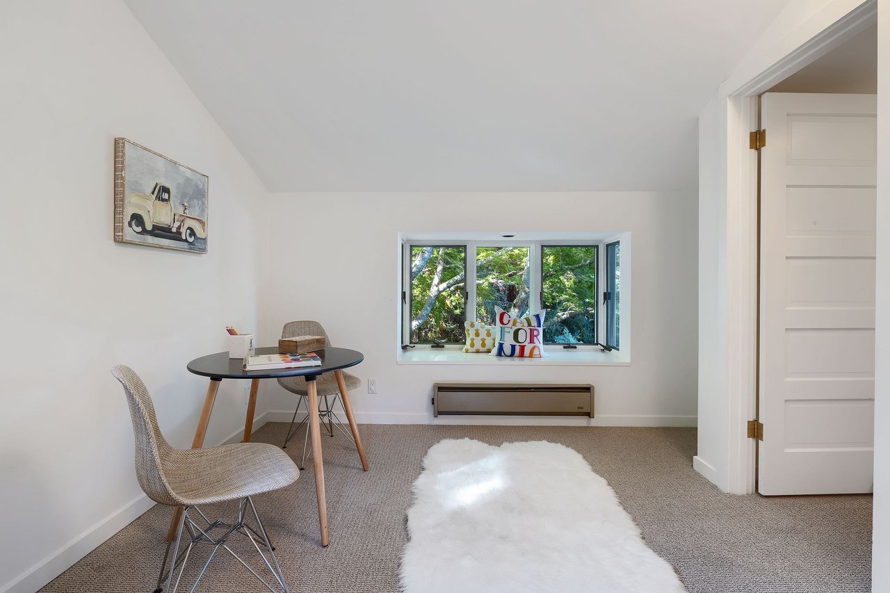 10 Ardmore Road, Larkspur