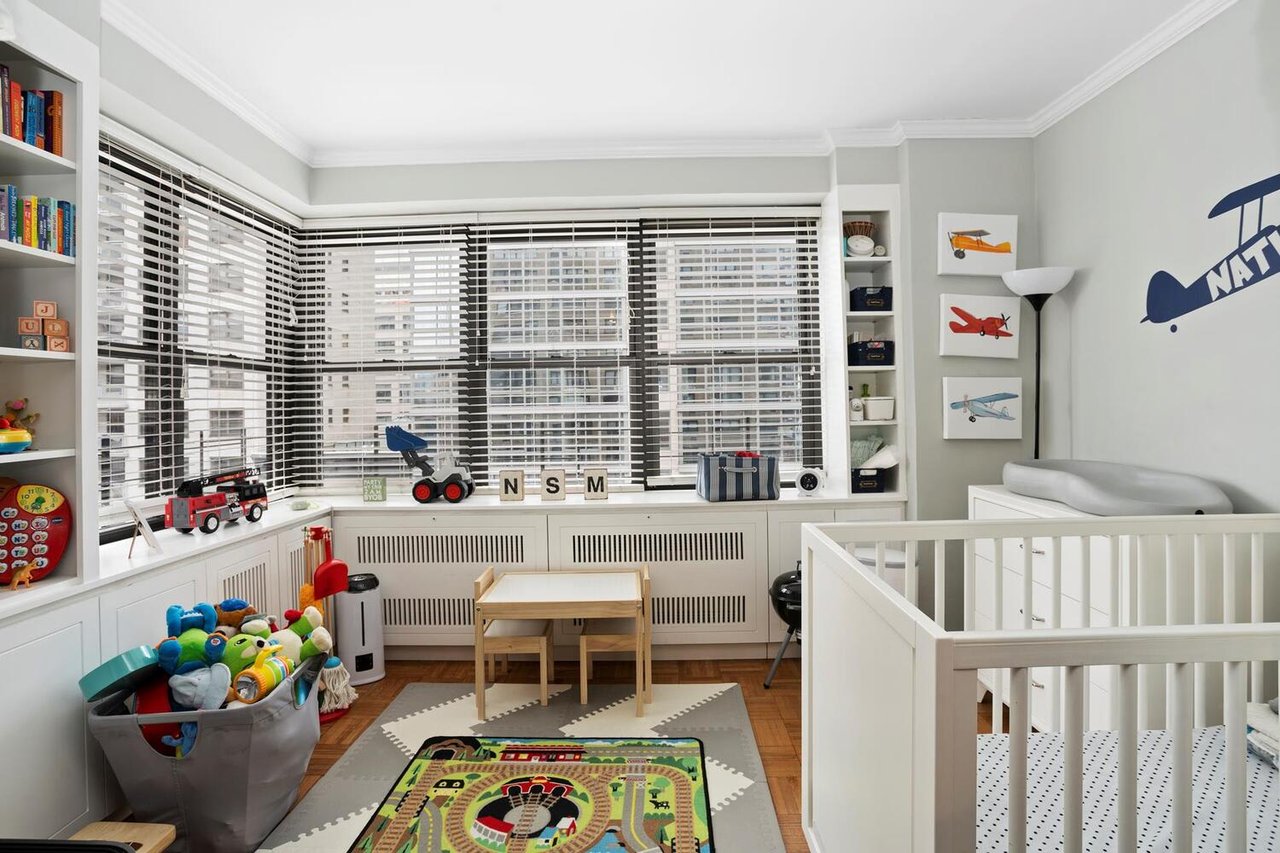 399 E 72nd St, #8D
