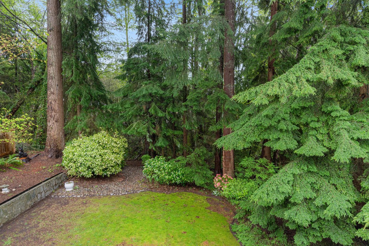 1760 Medwin Pl