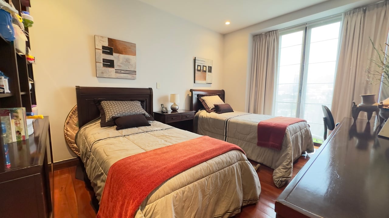 Colonial Luxury Tower Condo, Curridabat, San Jose
