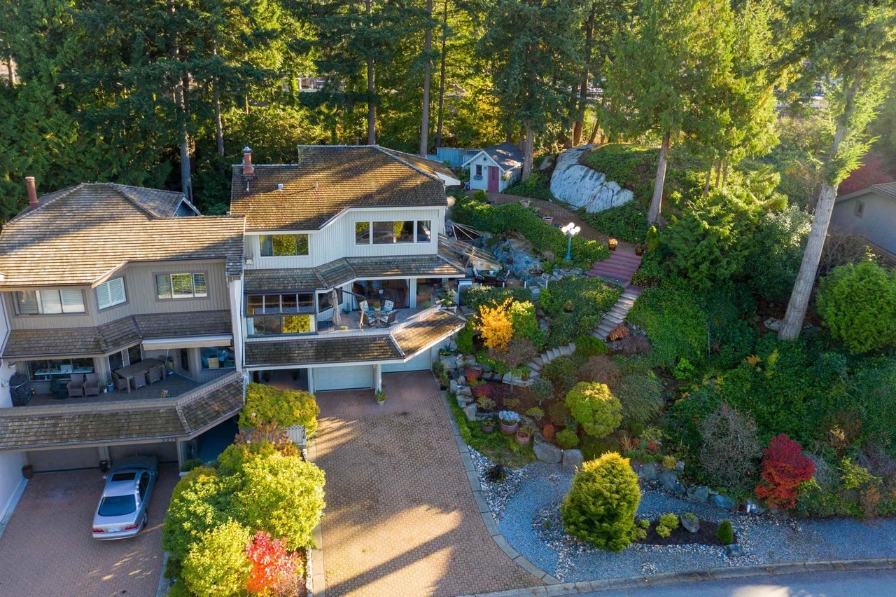 5270 Aspen Cres