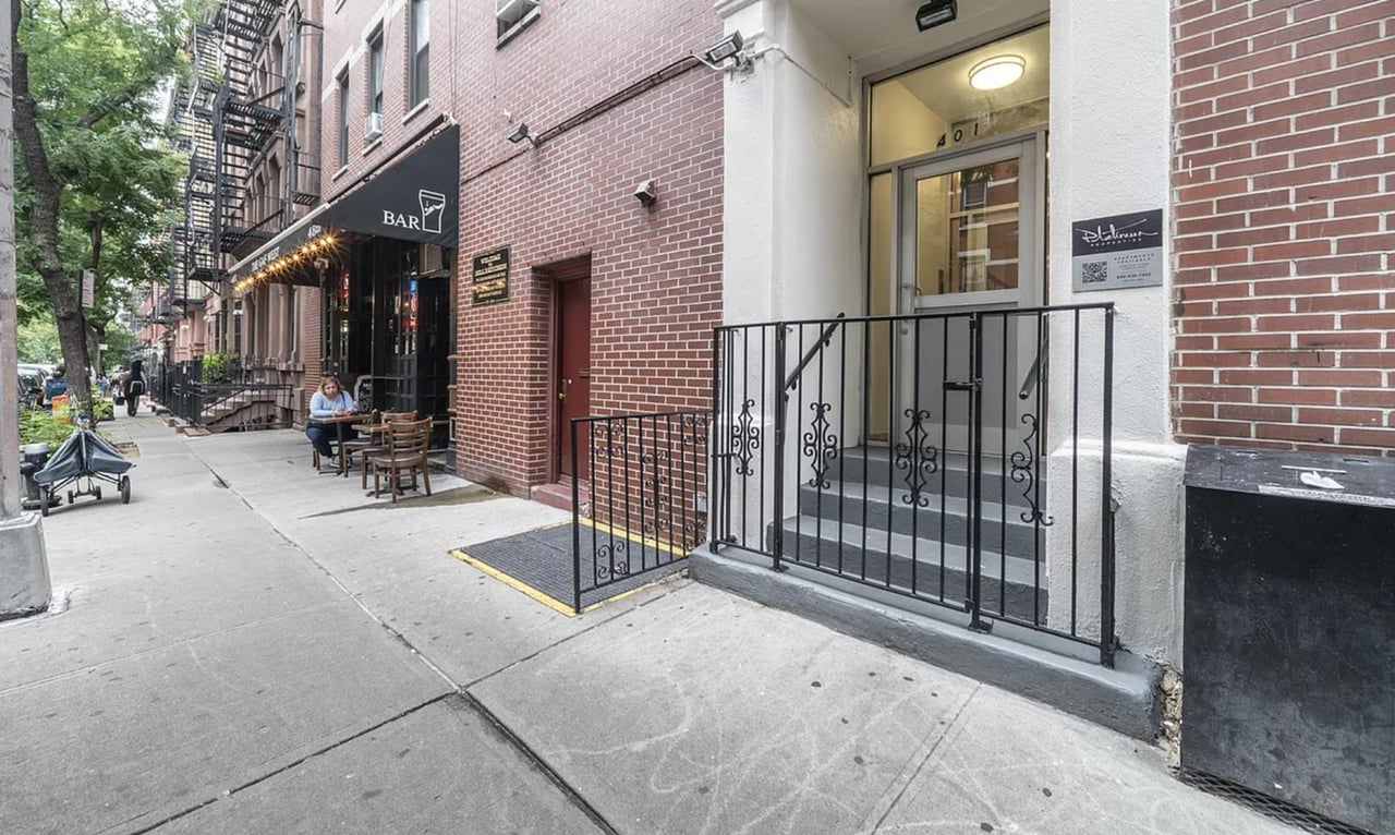 401 West 48th Street, Apt 4-F