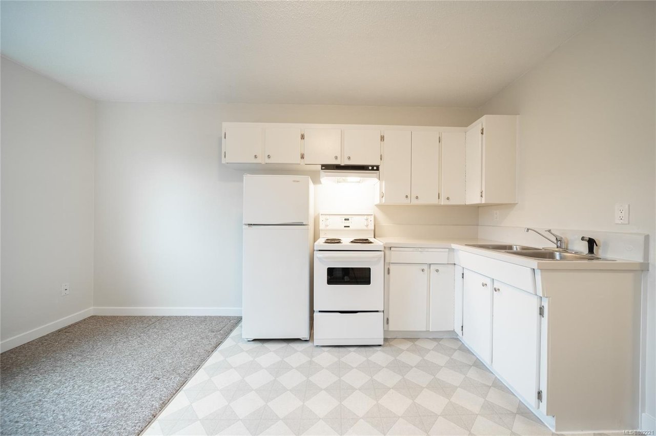 111-636 Granderson Rd