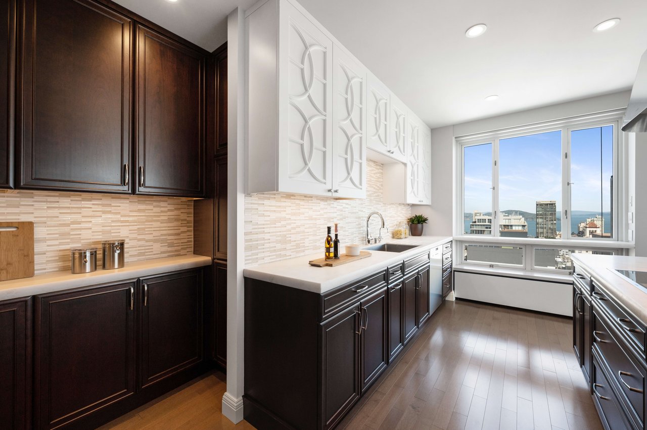 Remarkable Renovation & Rolling Landmark Views