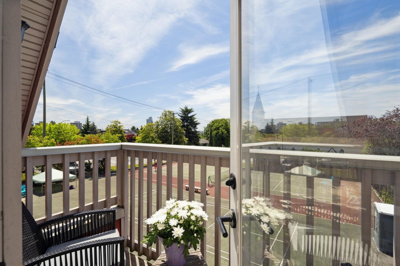617 Mahon Avenue, North Vancouver