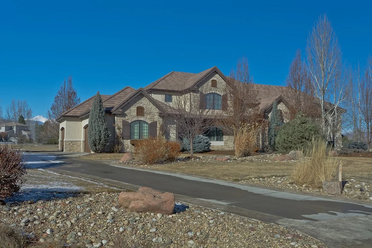 8649 Portico Ln