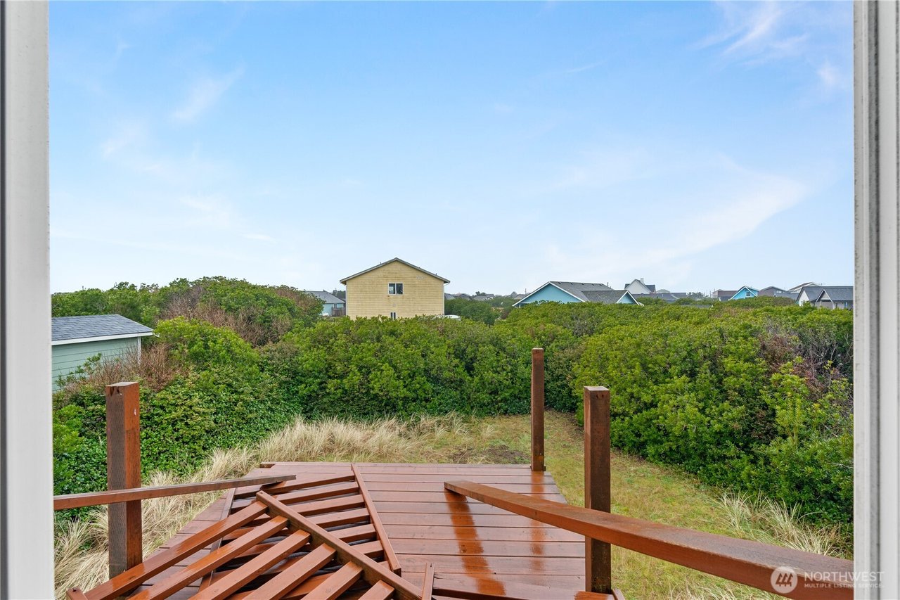 1203 E Ocean Shores Blvd