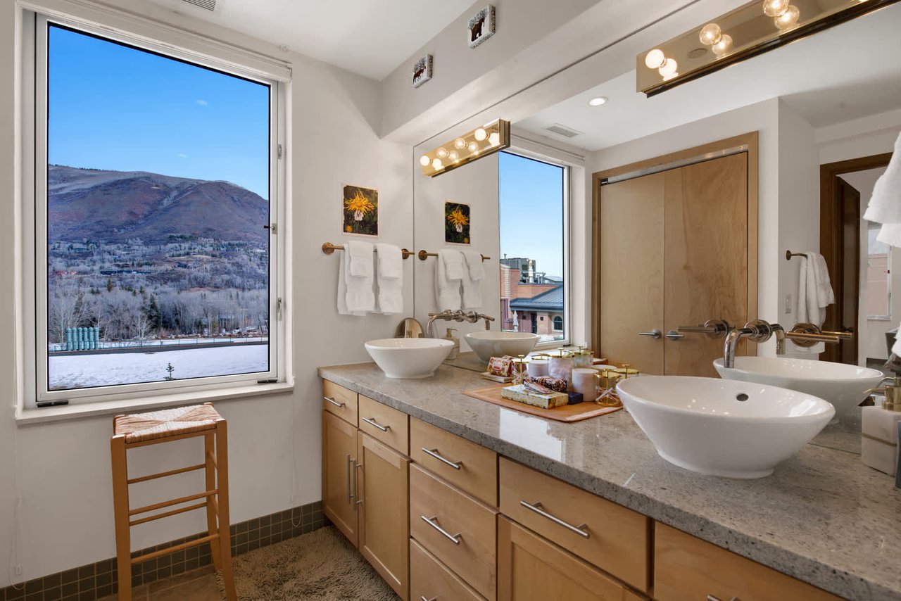 Electrifying views of Shadow Mountain in Aspen 