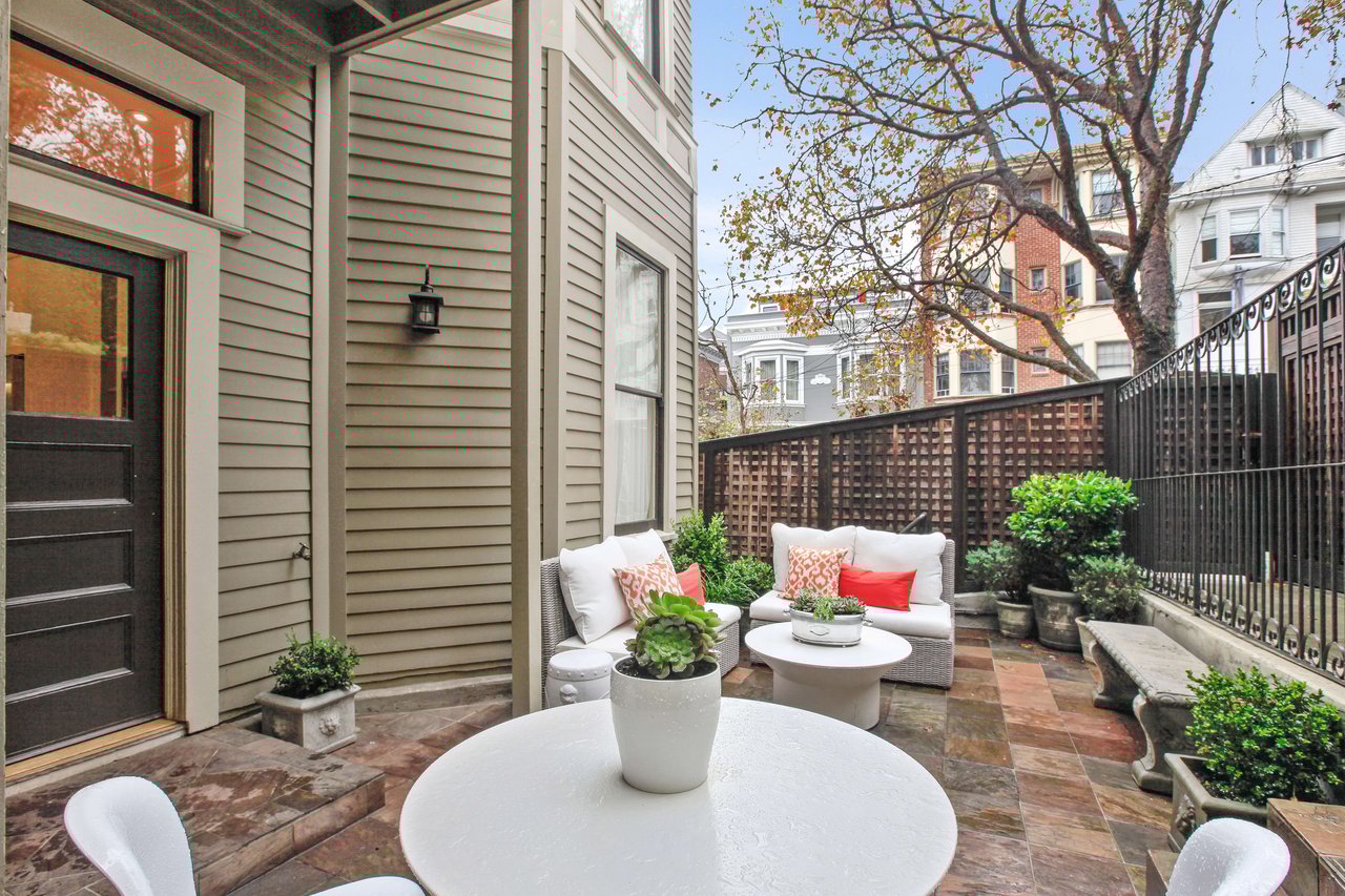 Wonderful Victorian Condominium