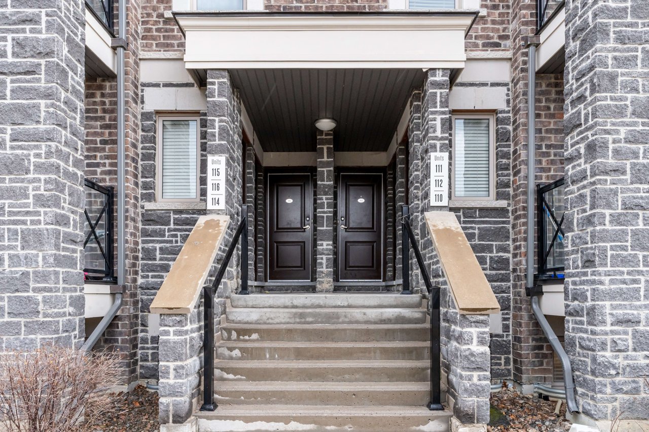 112-2 Dunsheath Way