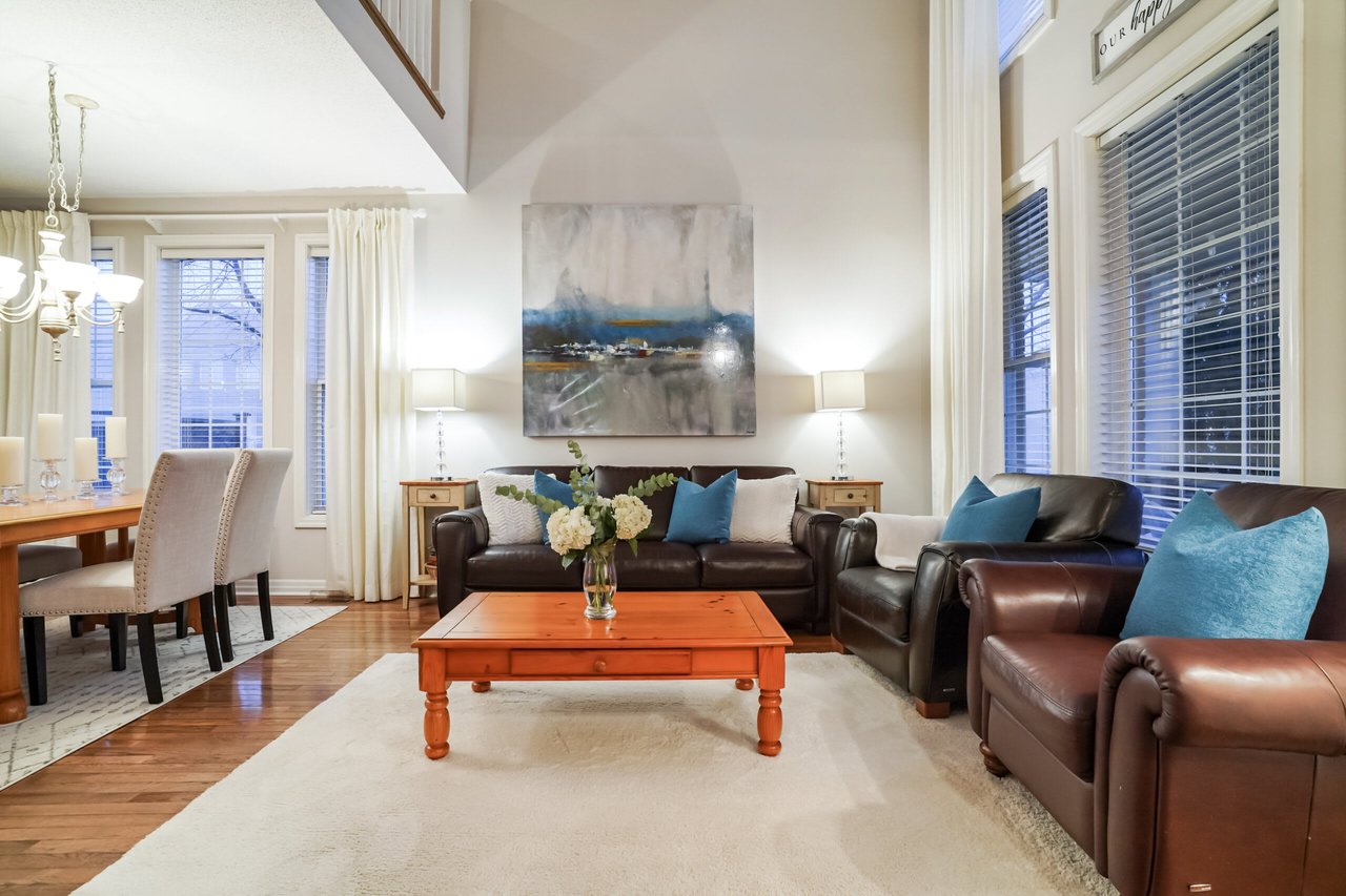 1488 Thorncrest Cres