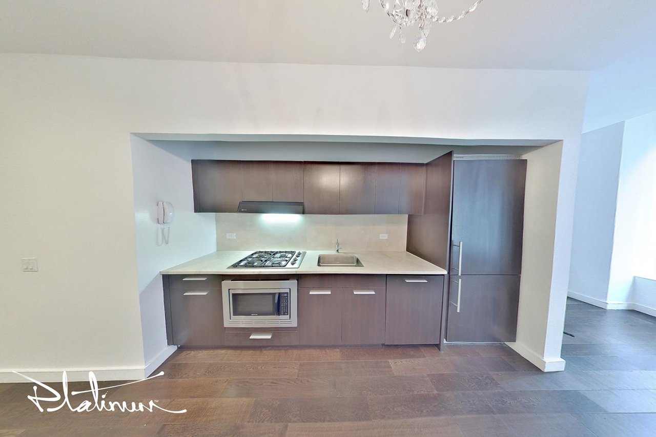 95 Wall Street, Apt 708