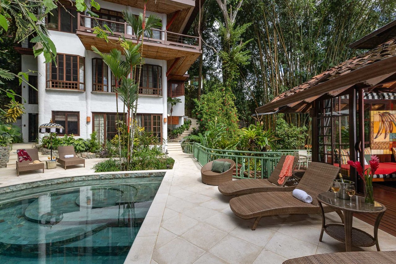 Balinese Tropical Rental Villa, Manuel Antonio, Puntarenas