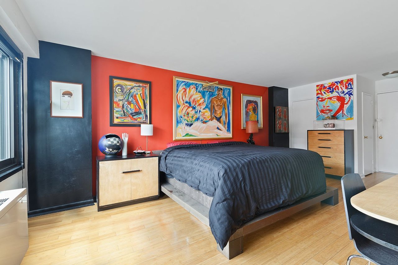 201 W 21st St, #10CDE