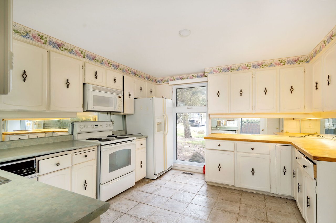 BAYVIEW VILLAGE TOWNHOME