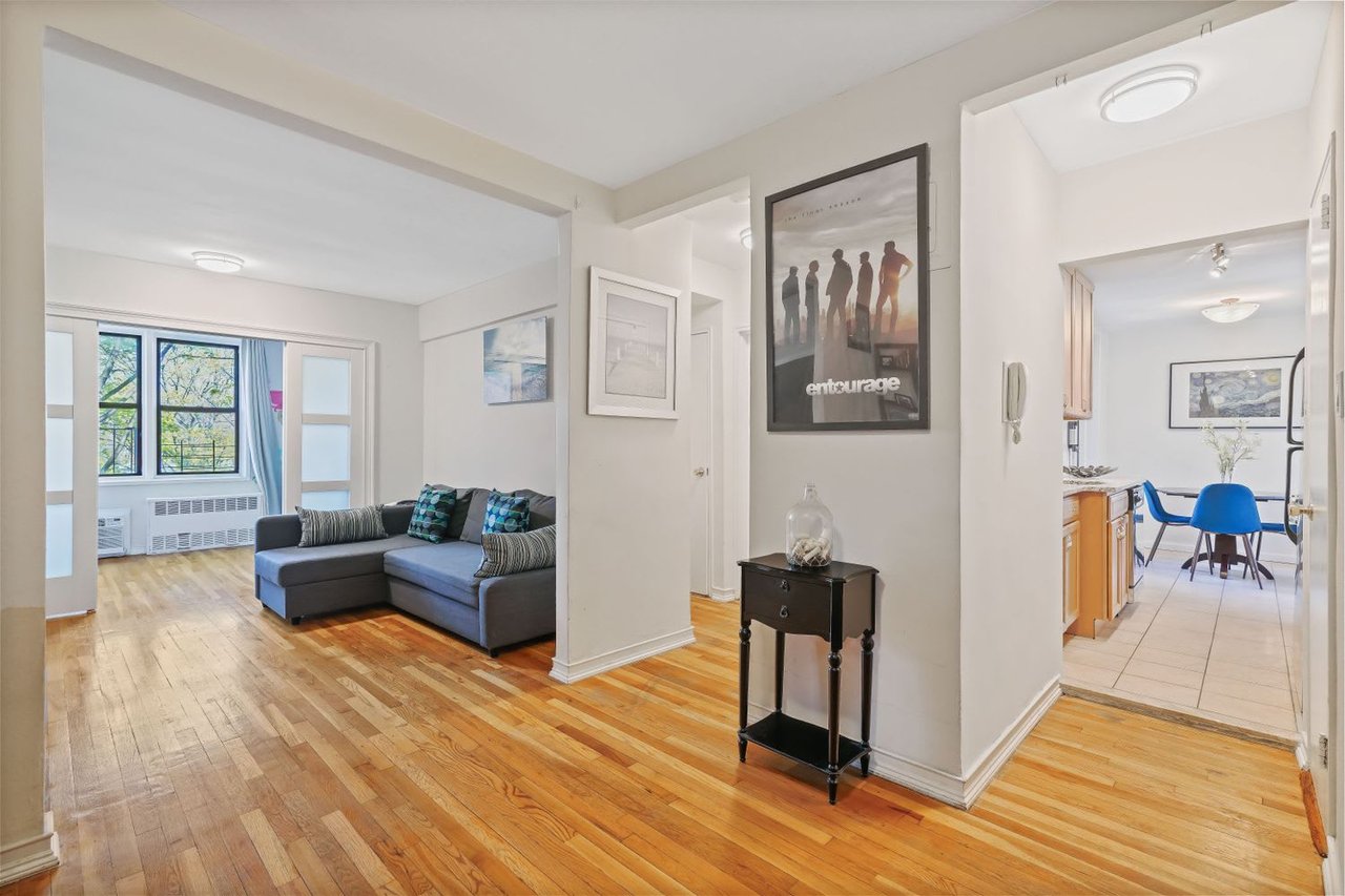 345 Webster Ave, # 4K