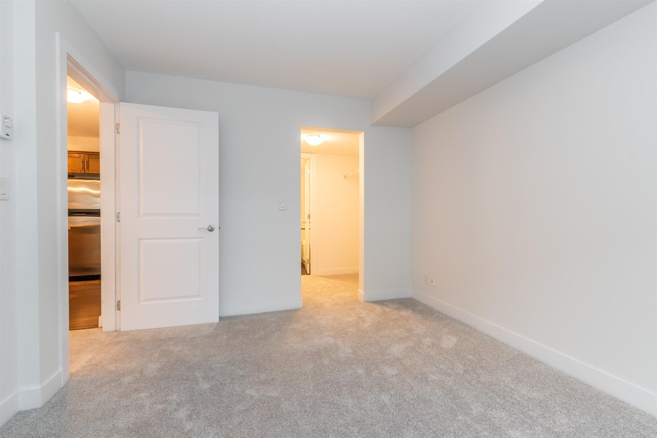 202-9422 Victor St