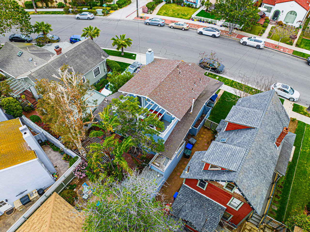 1023 E Avenue, Coronado