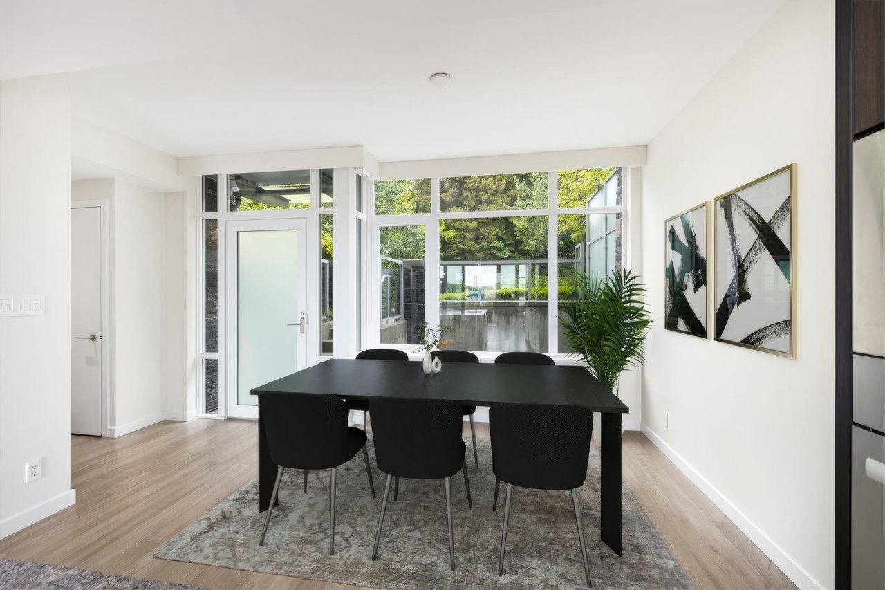 774 Arthur Erickson Pl
