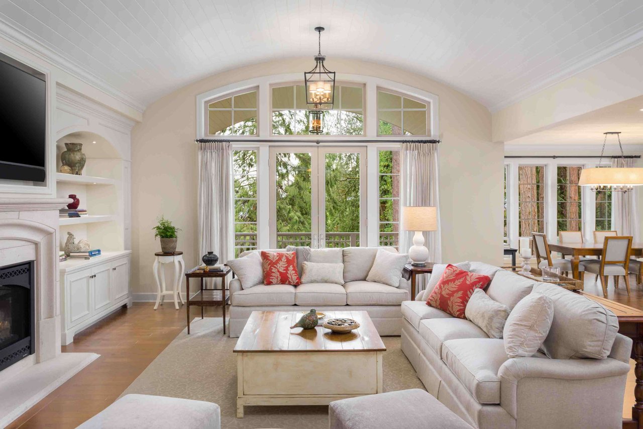 Should you Stage Your Home Yourself?