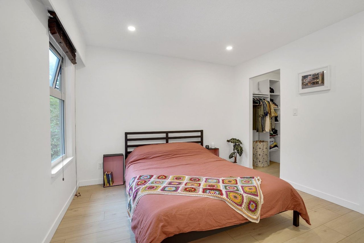 1894 Purcell Way, North Vancouver