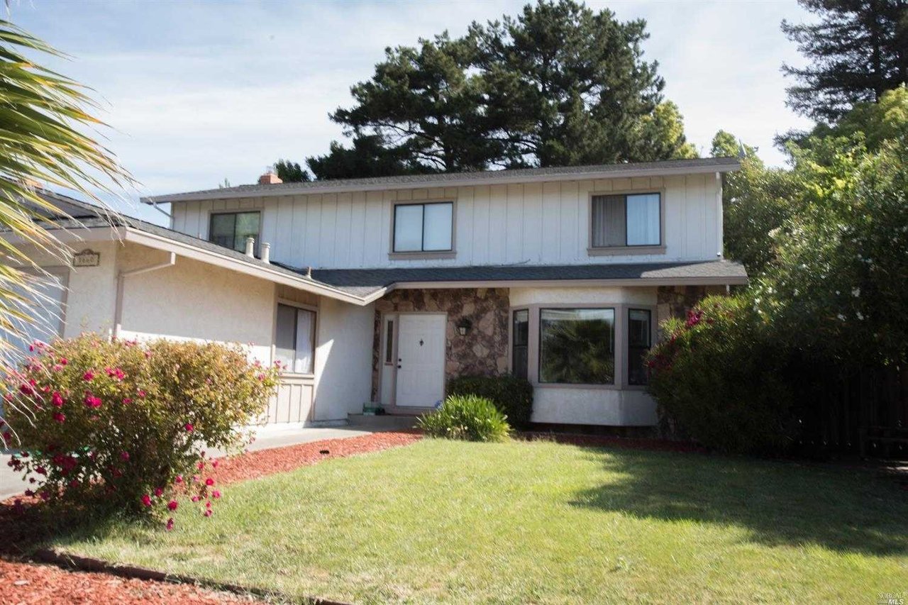 1660 Moraga Drive
