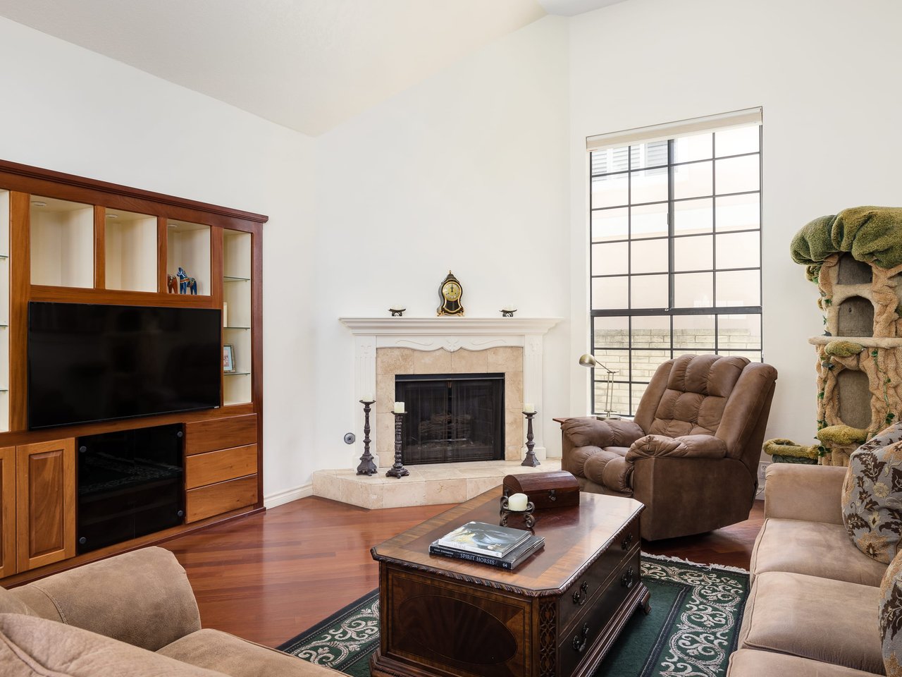 115 S Juanita Avenue A