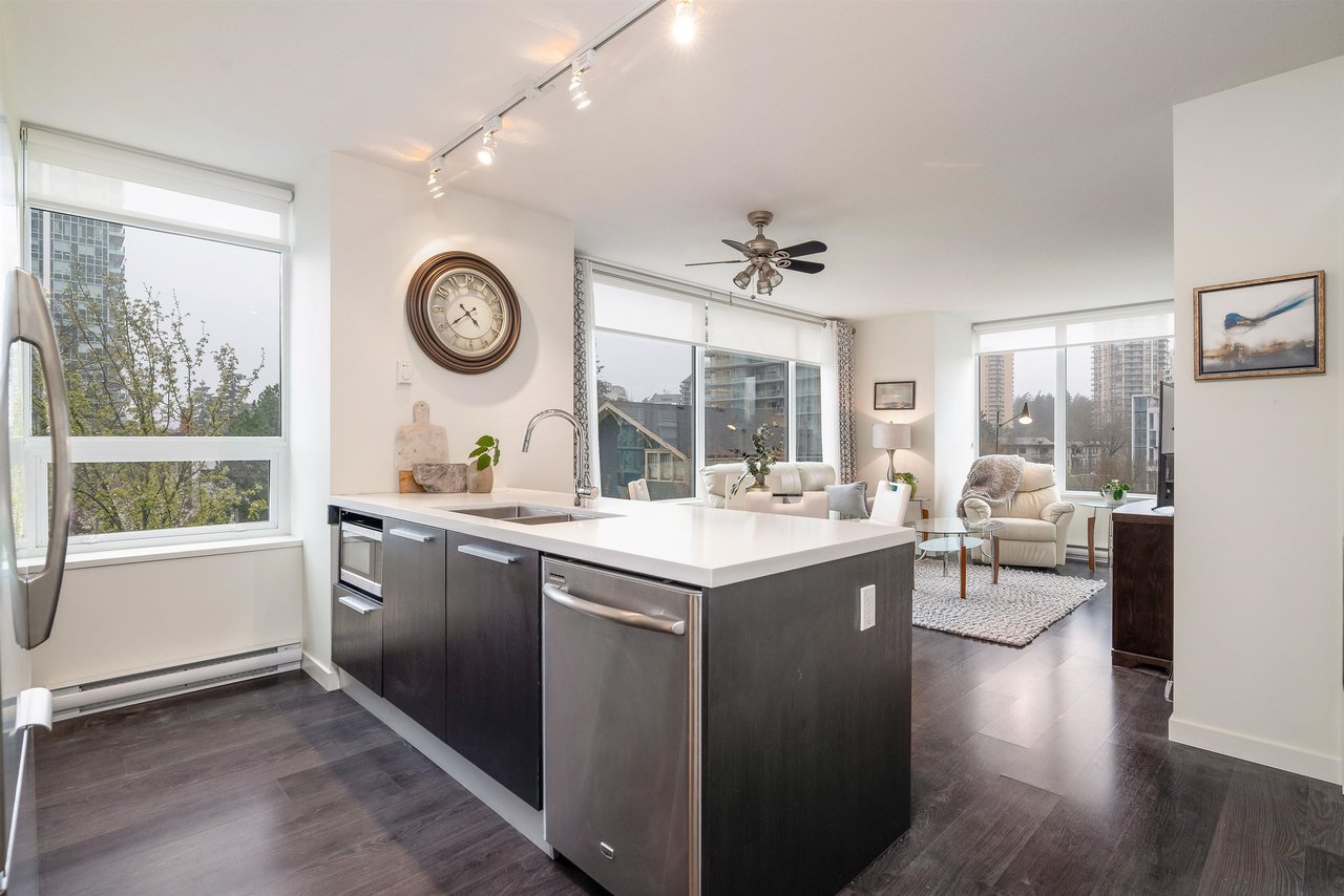 308-6333 Silver Ave