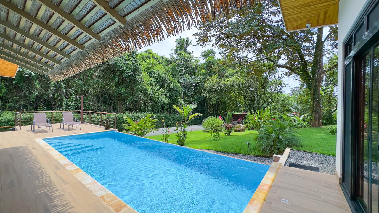 Casa La Paz: A Private Oasis of Luxury and Adventure in the Heart of Ojochal!