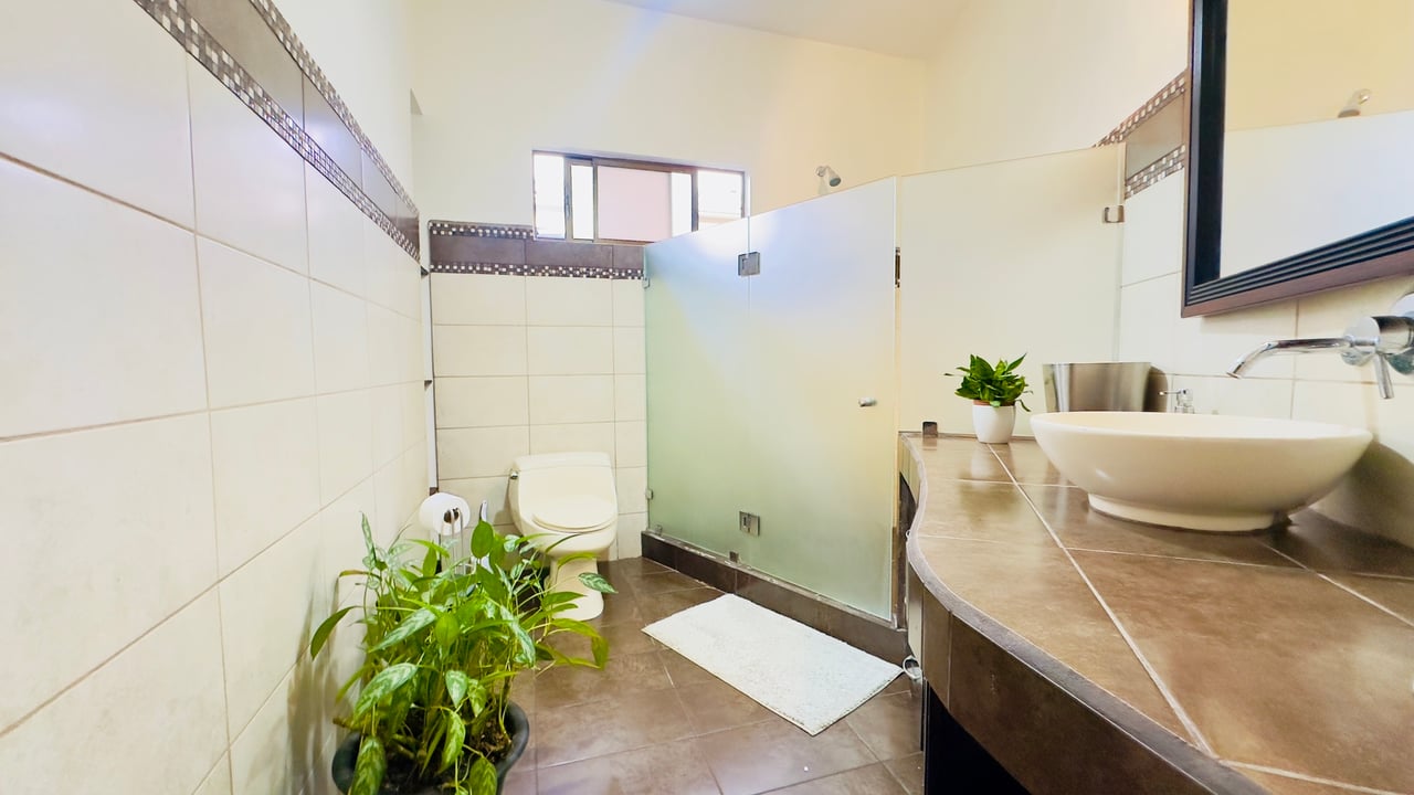 Single Story Gated Residence, Curridabat, San Jose