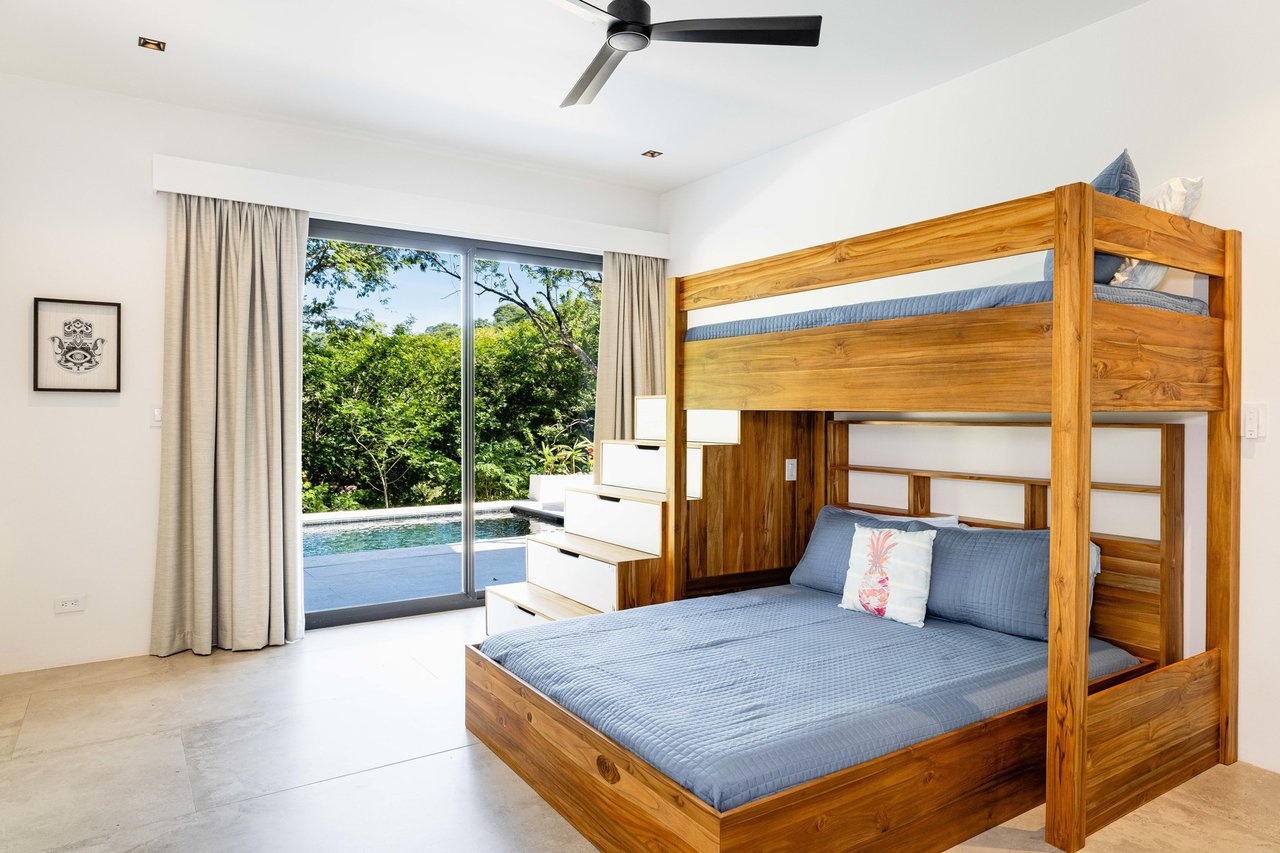 Contemporary Pool Residence, Tamarindo, Guanacaste