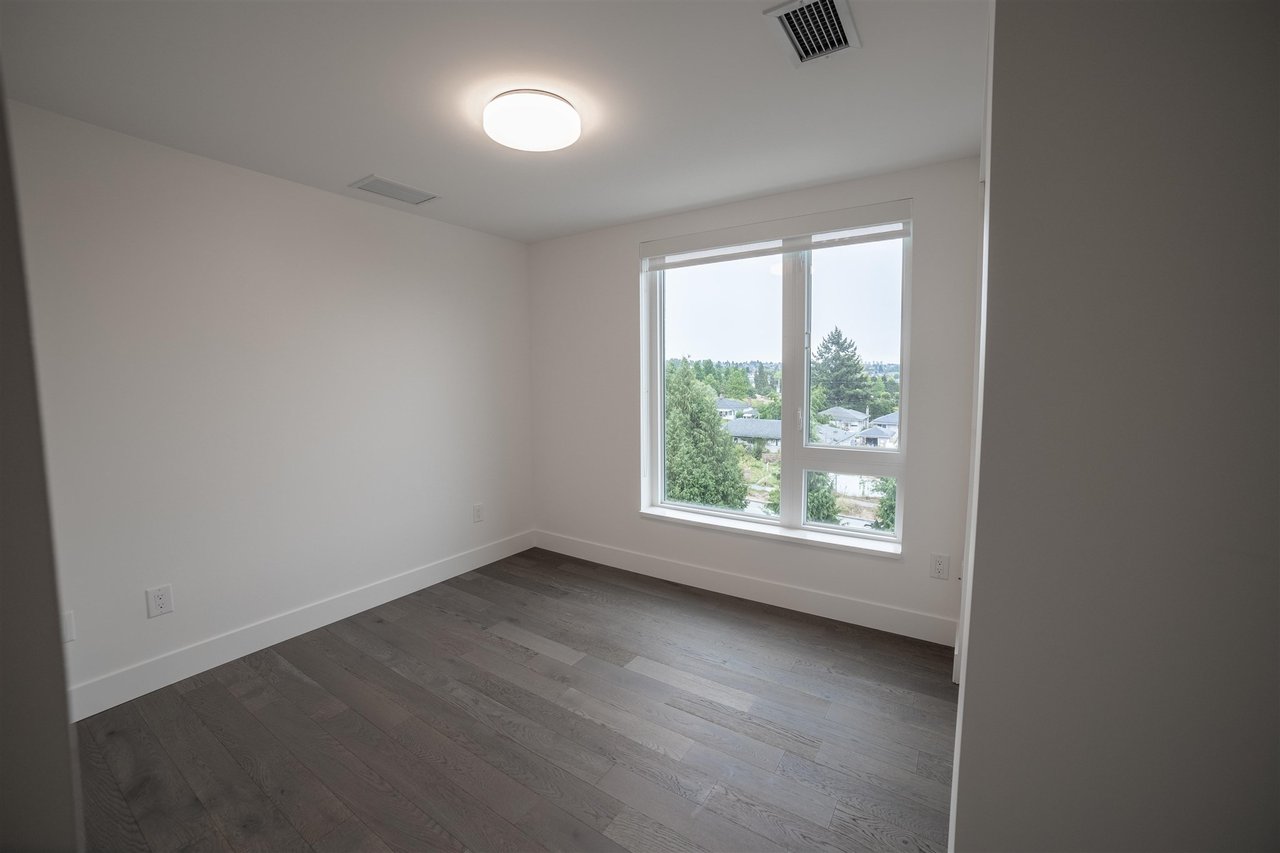 403-7777 Cambie St
