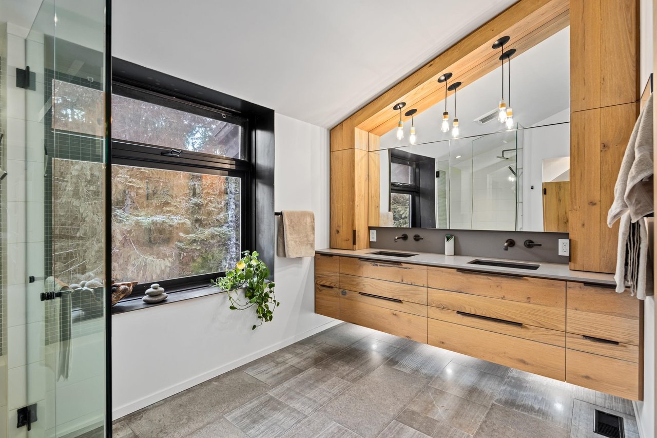 2765 Cheakamus Wy