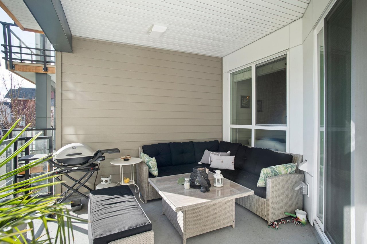 207-4690 Hawk Lane