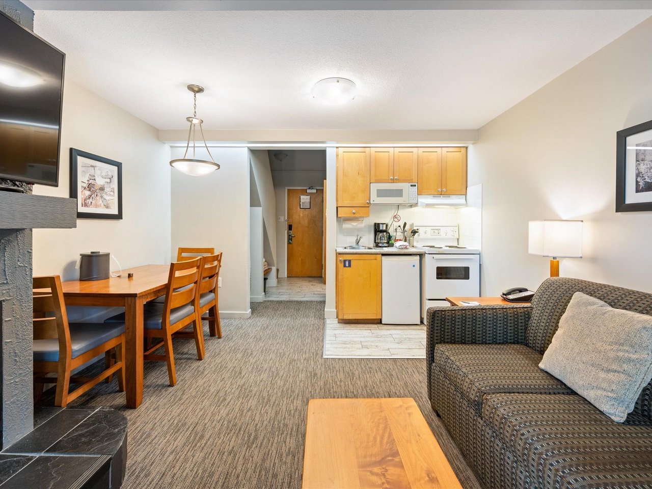 306-4420 Sundial Pl