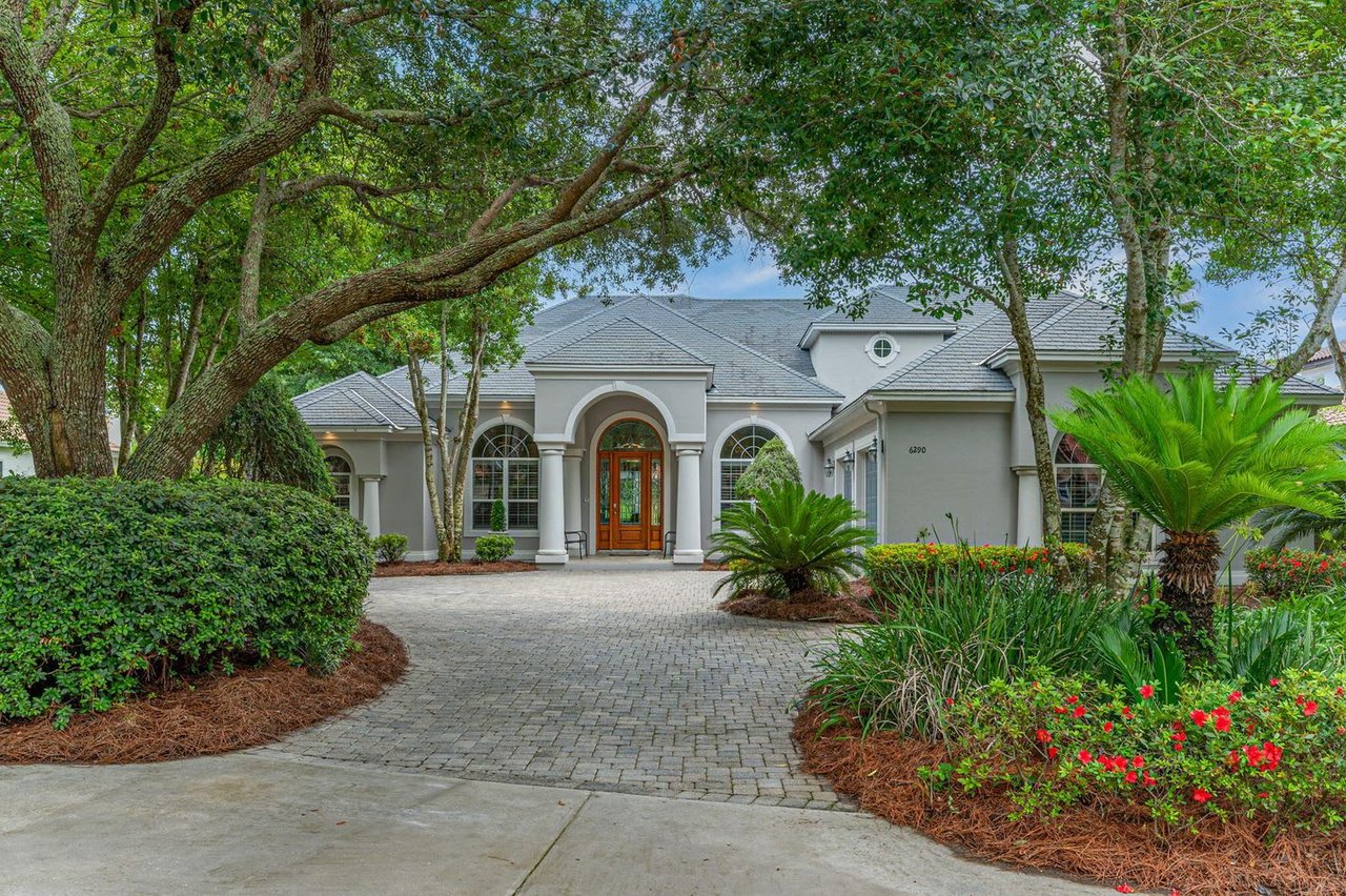 6290 Augusta Cove