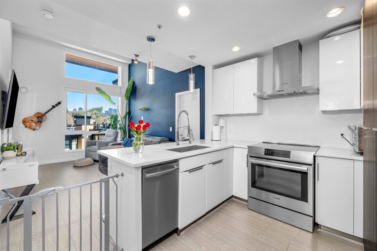 609-733 W 3rd St