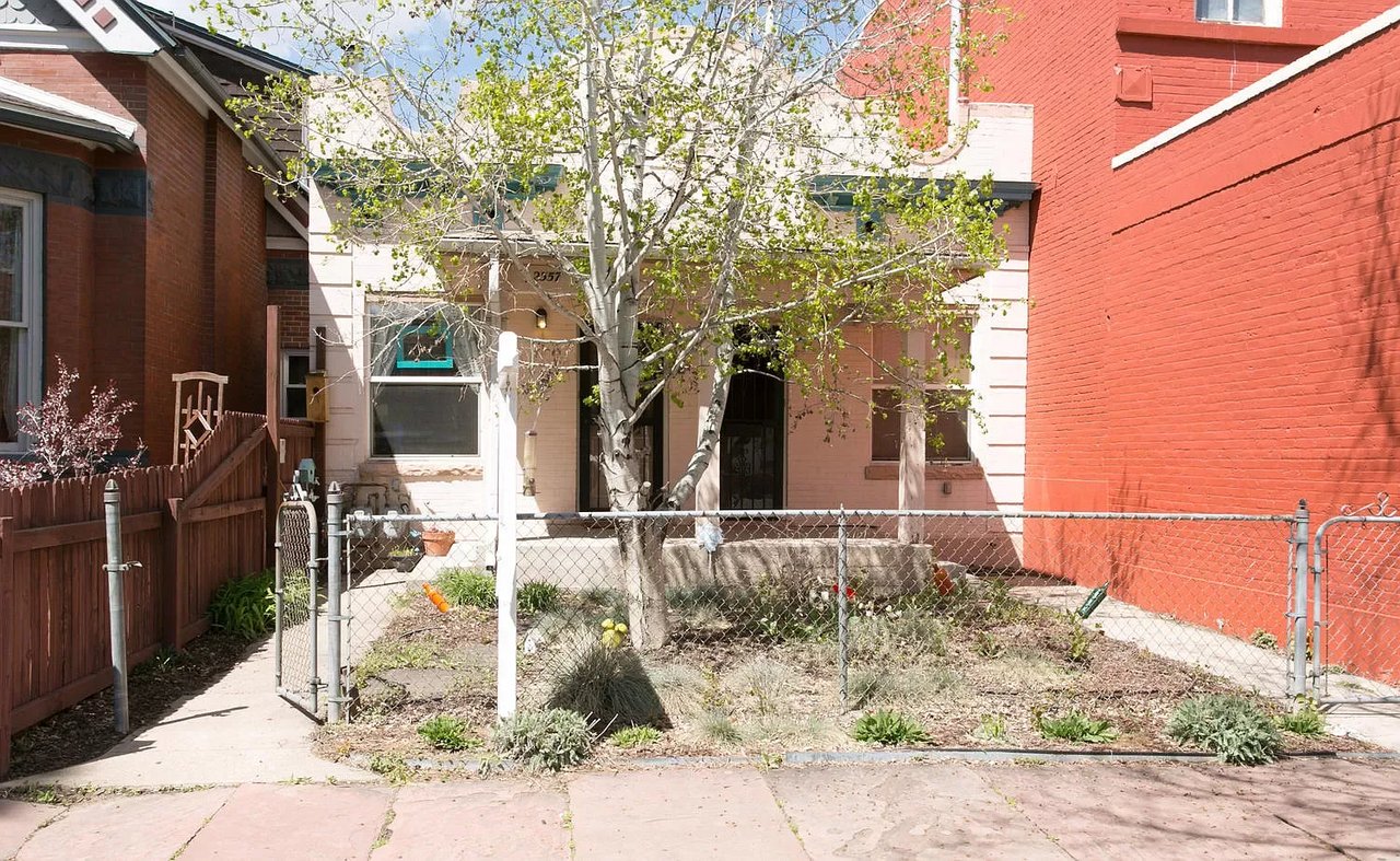 2557 Glenarm Pl