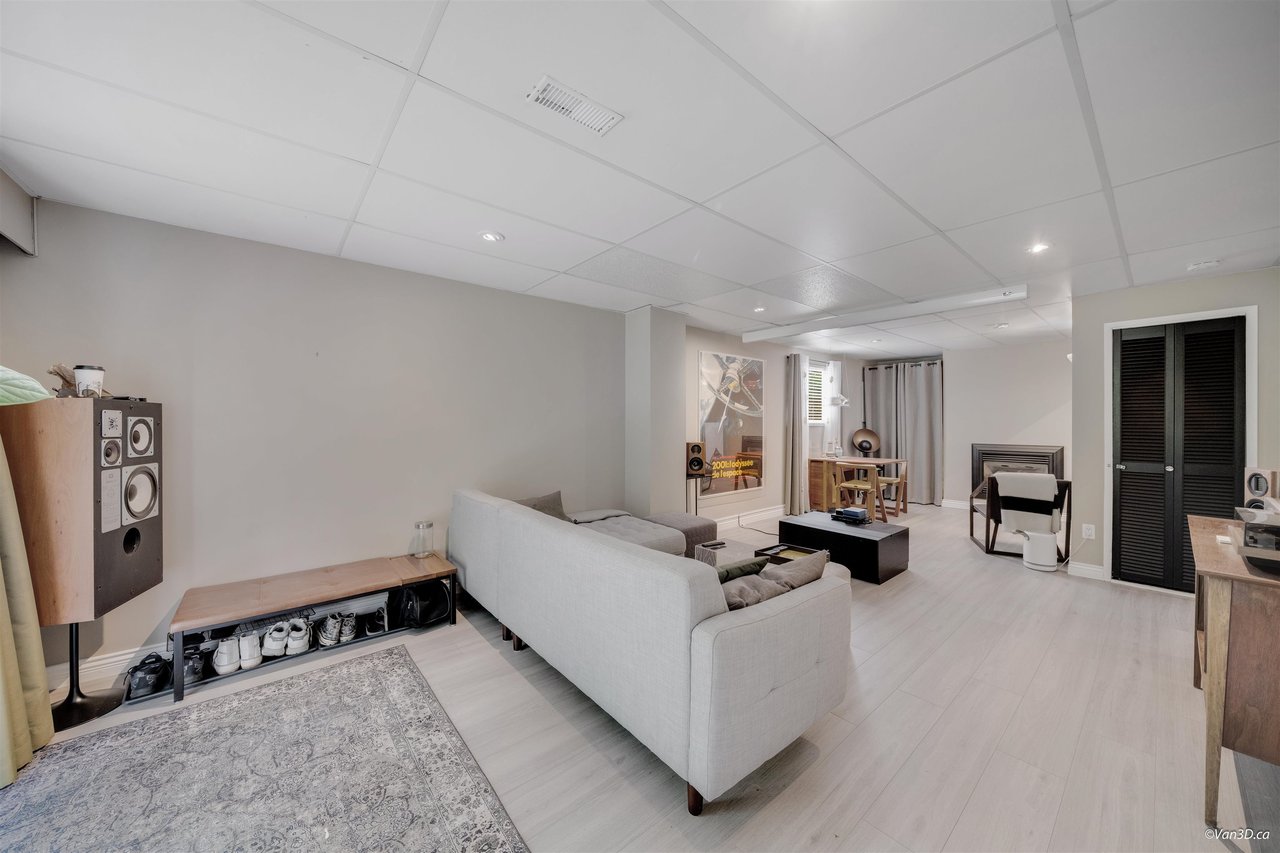 2052 W Keith Road, North Vancouver