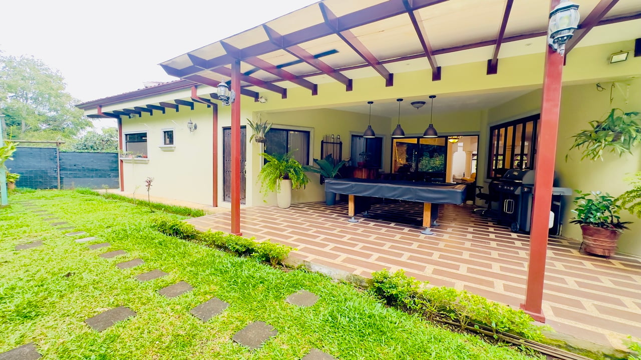Single Story Gated Residence, Curridabat, San Jose
