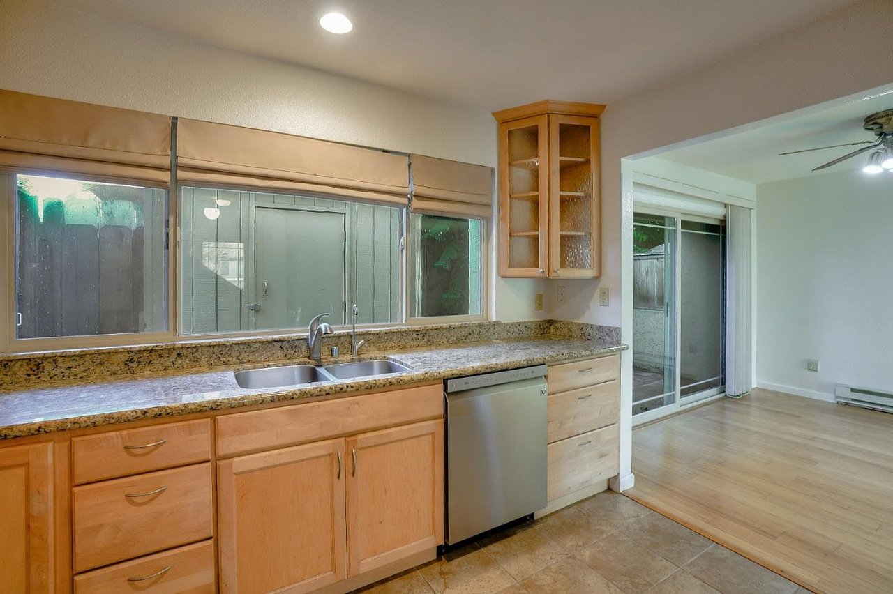 1224 Trinity Ave #14