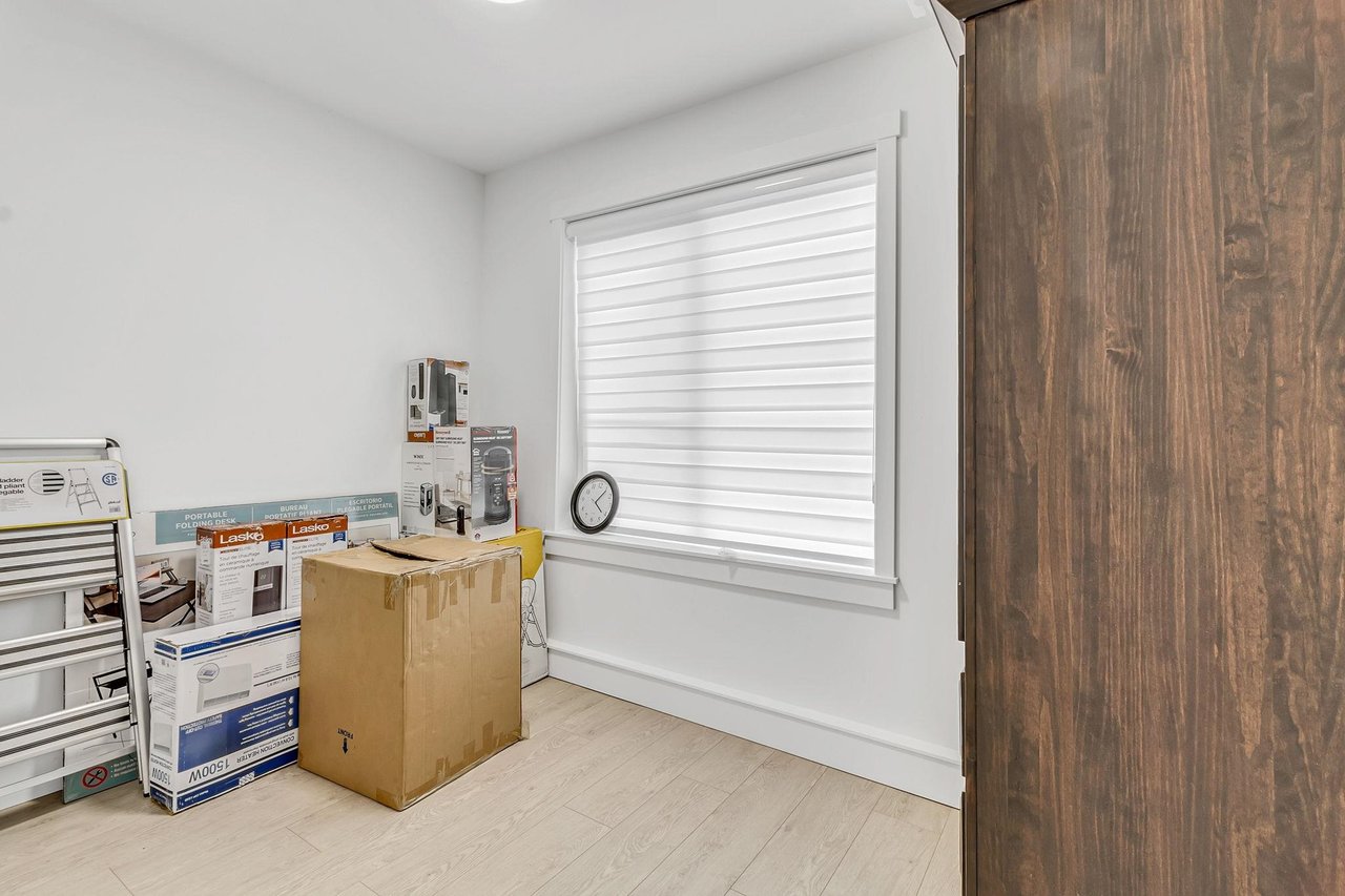 36-11556 72a Ave