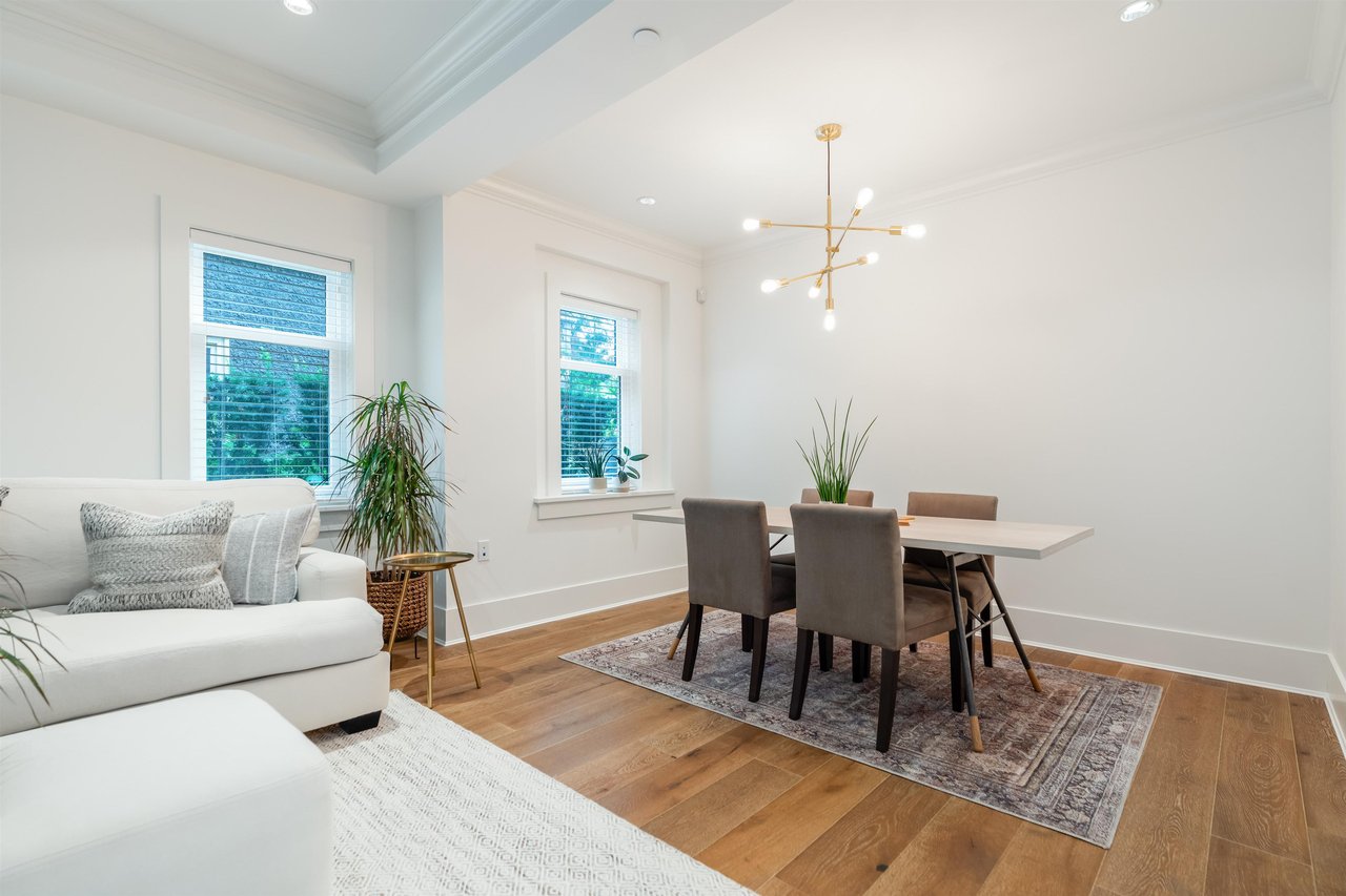 3176 Burrard St