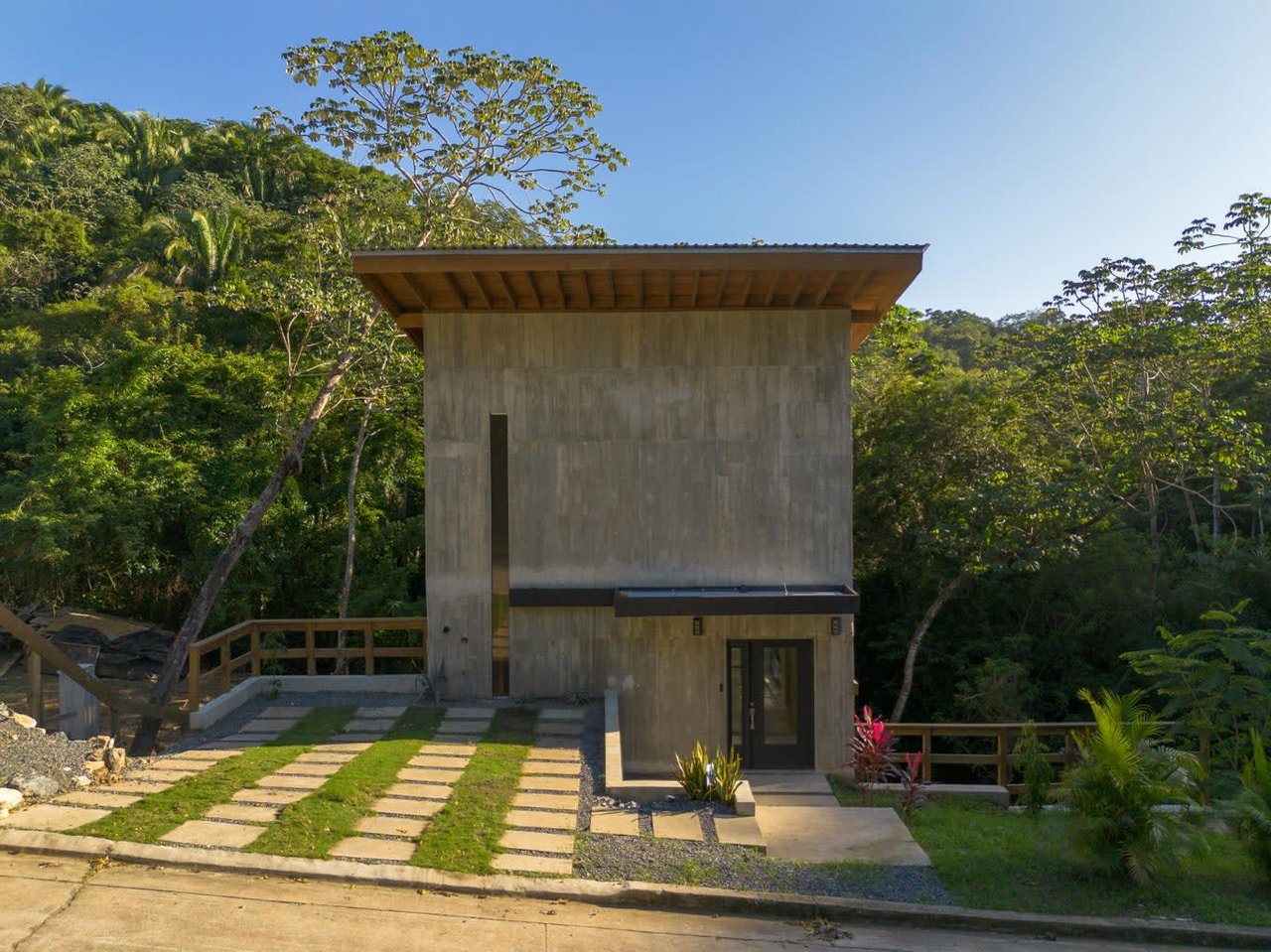 Luna Beach, Villa Cristal