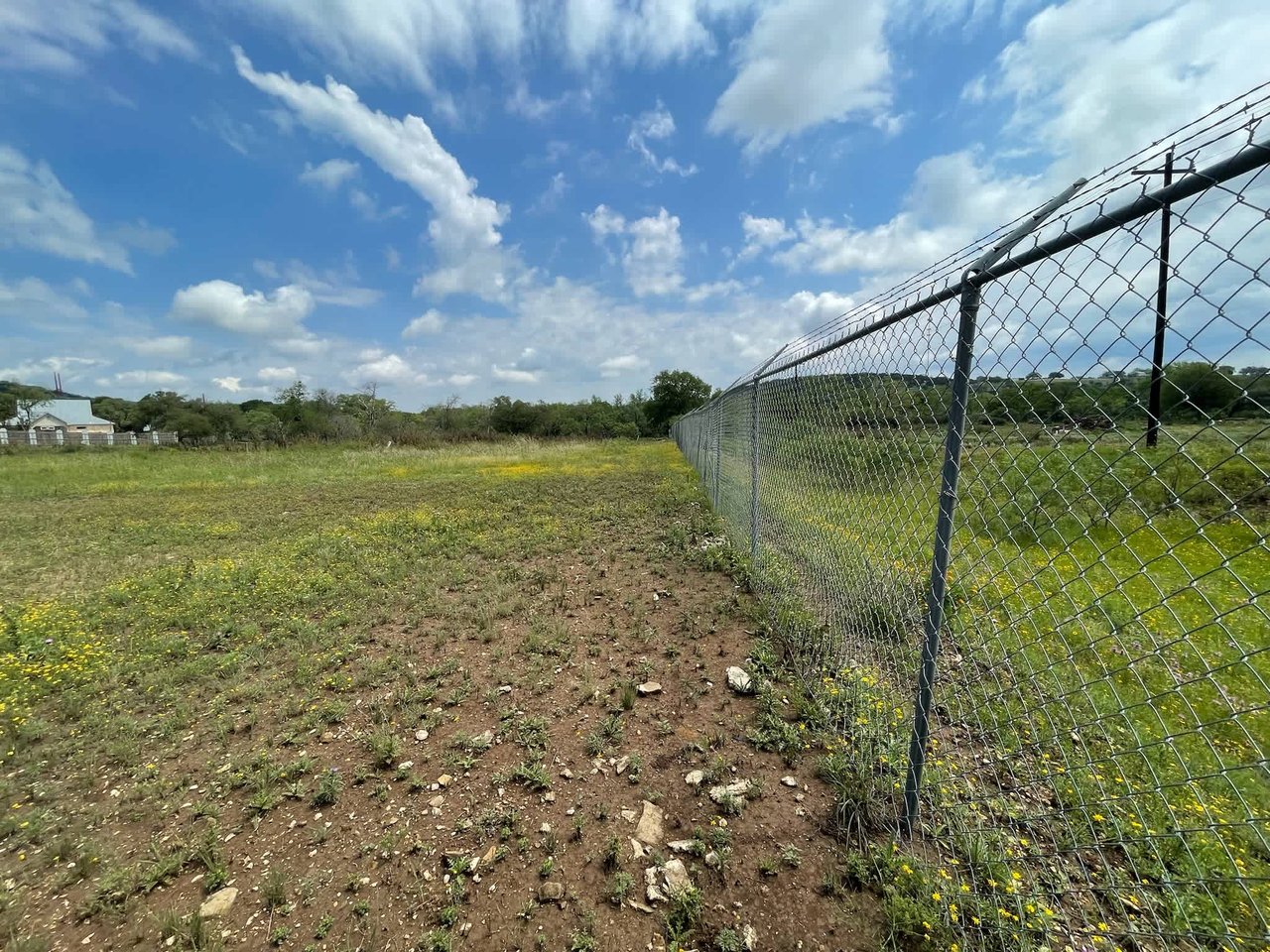 6.1 Acres Kerrville | LANDLORD REPRESENTATION