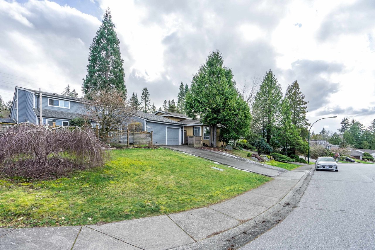 11044 Southridge Rd