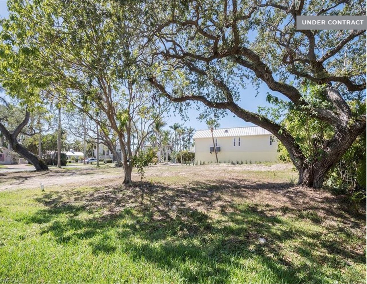 highly desirable lot on prestigious street