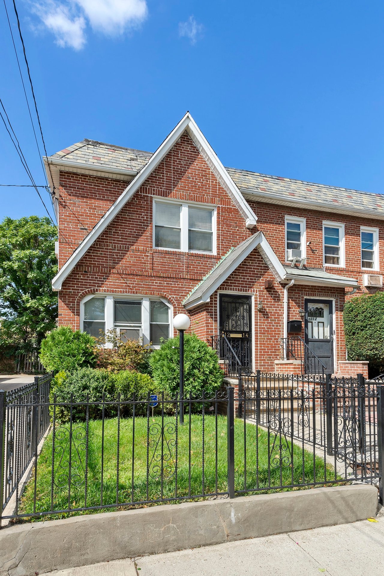 1214 Troy Avenue