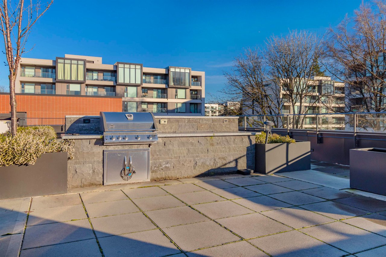 316-7128 Adera St