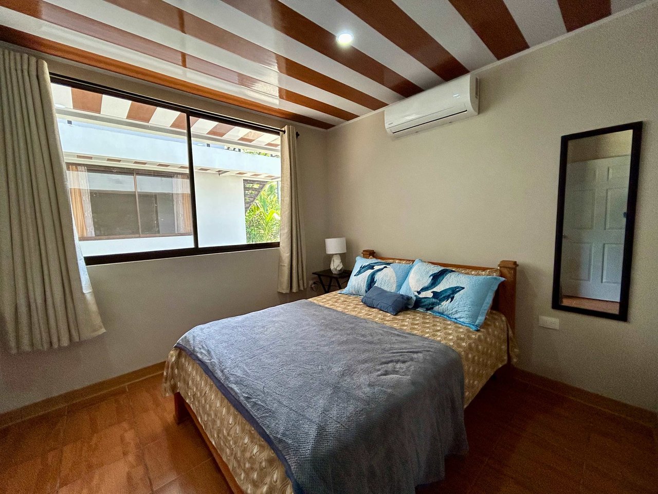 8-Unit Apartment in Bahía, Walking distance to the Beach